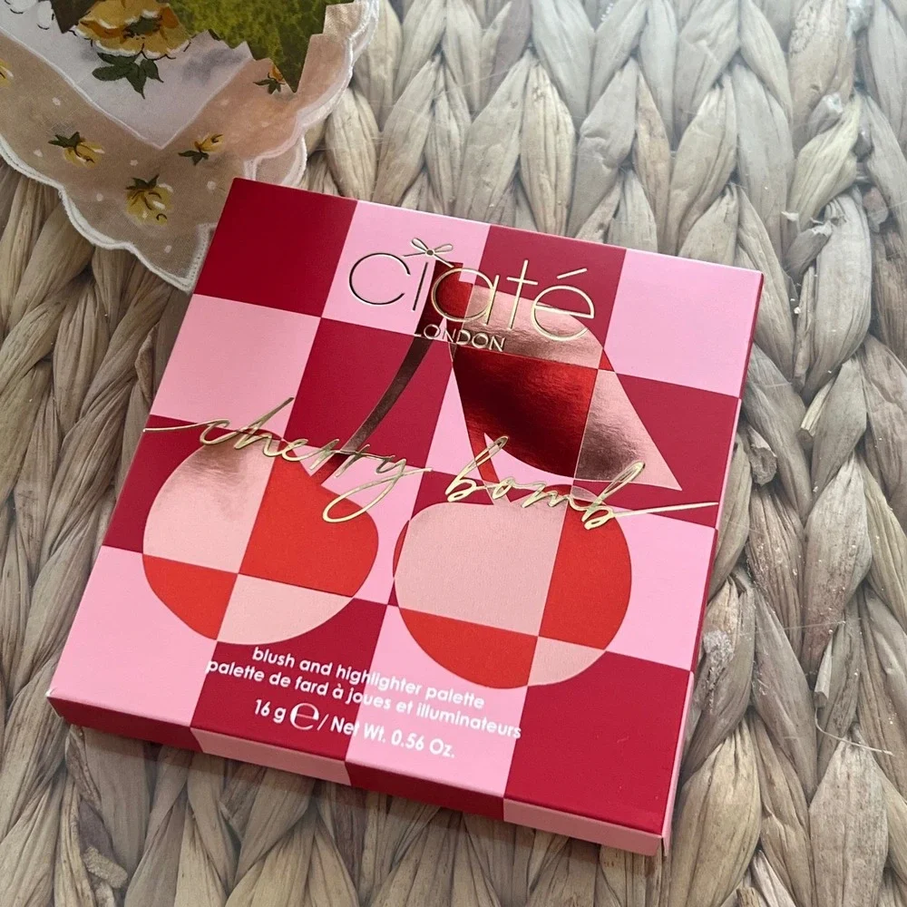 Ciate London Cherry Bomb Blush and Highlighter Palette‎ Light Medium 16g New